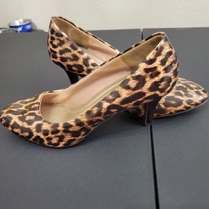 Comfort Plus cheetah print heels